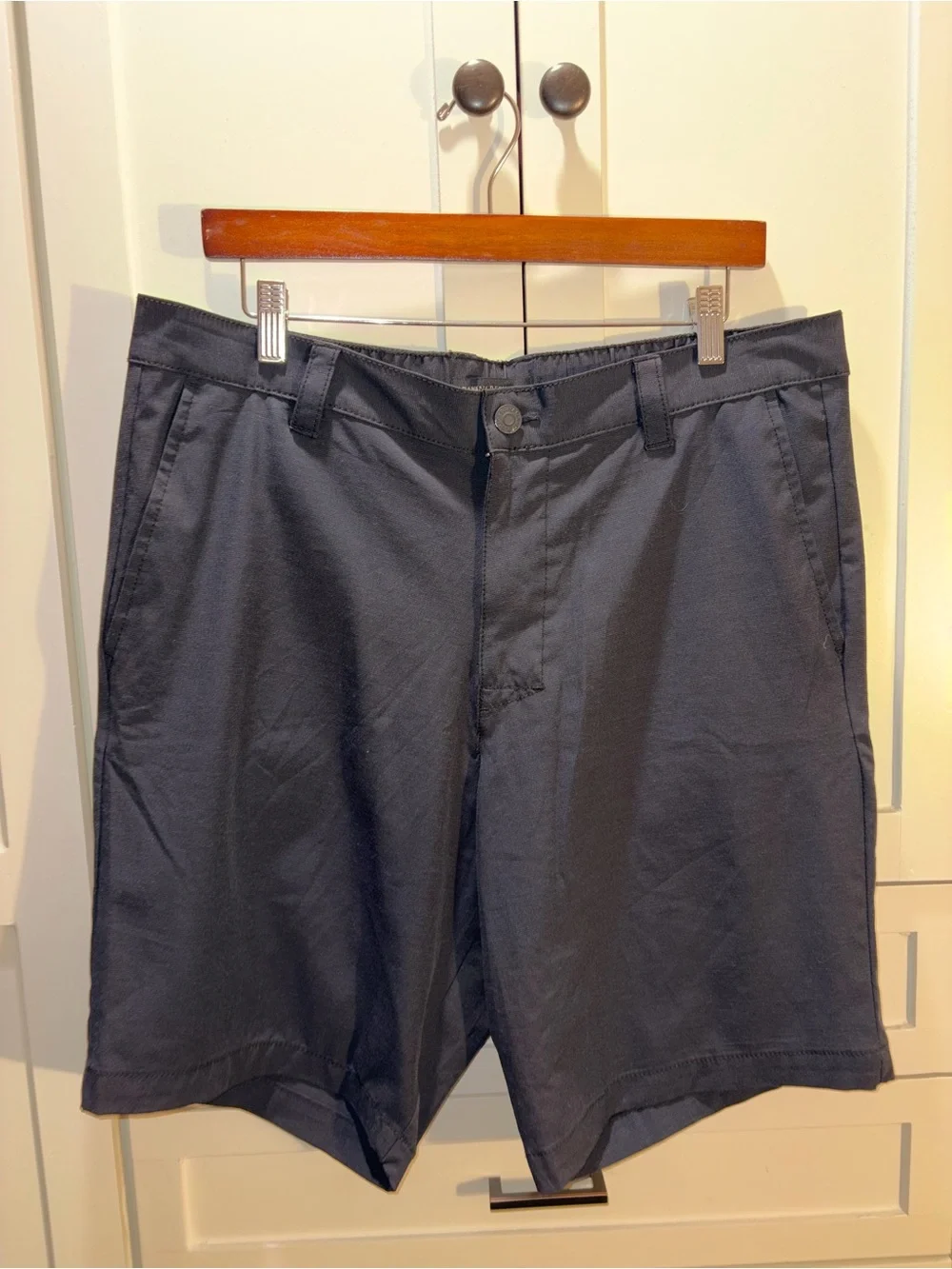 Banana Republic Men’s Elastic Waistband Flat Front Short Black Size 36